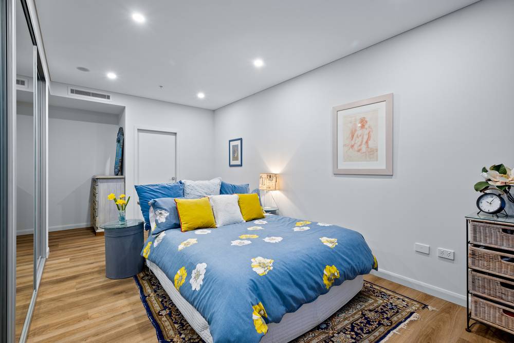 810/2 Lord Sheffield Circuit, Penrith, NSW 2750