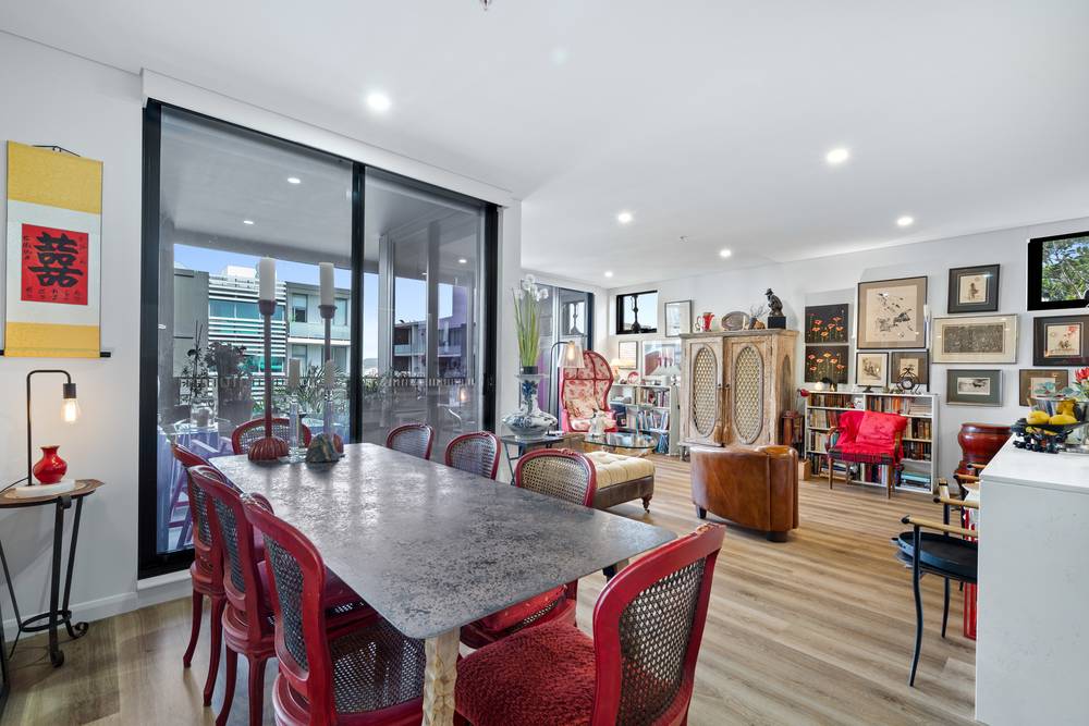 810/2 Lord Sheffield Circuit, Penrith, NSW 2750