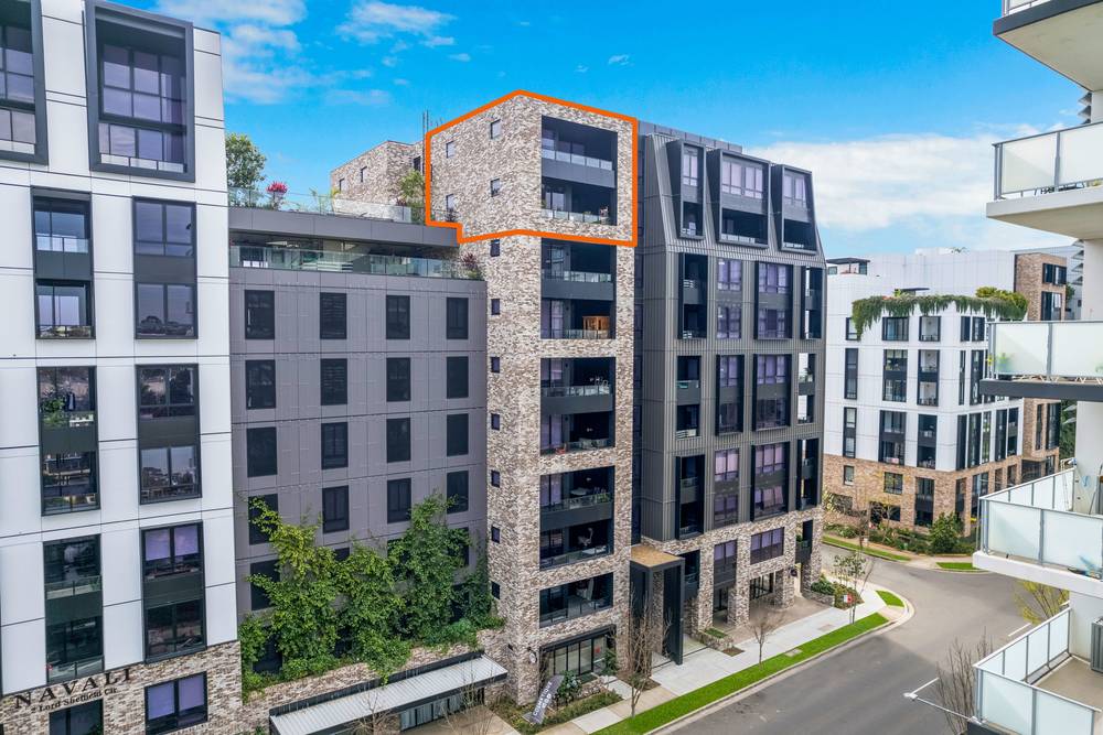 810/2 Lord Sheffield Circuit, Penrith, NSW 2750