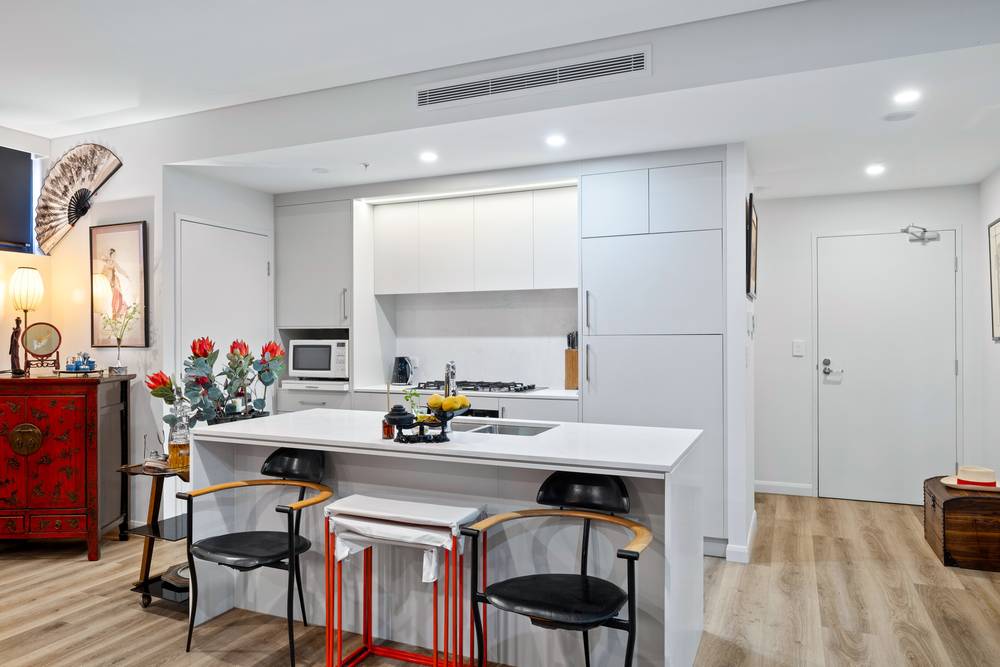 810/2 Lord Sheffield Circuit, Penrith, NSW 2750