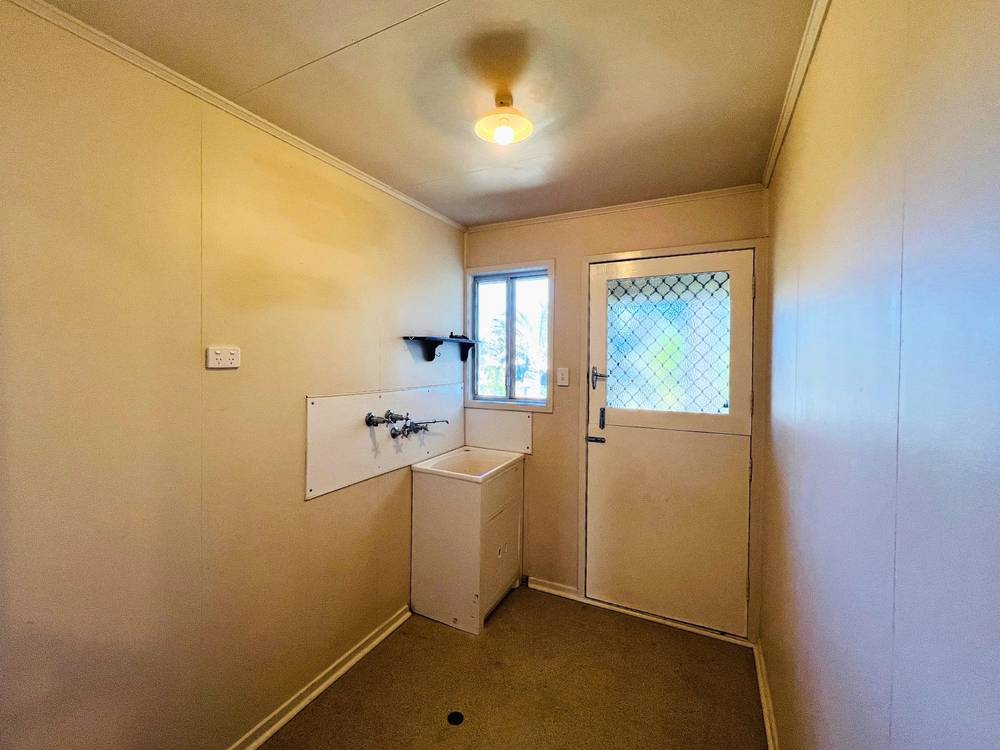 12 Fraser Street, MORANBAH, QLD 4744