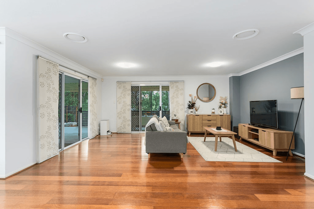 170 Bayley Road, Pine Mountain, QLD 4306