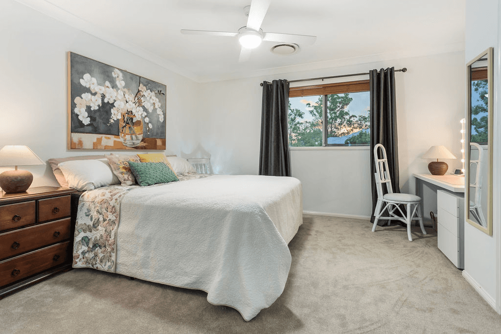 170 Bayley Road, Pine Mountain, QLD 4306