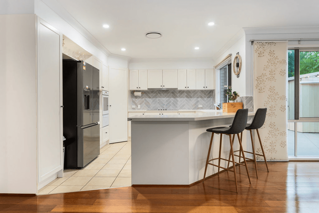 170 Bayley Road, Pine Mountain, QLD 4306