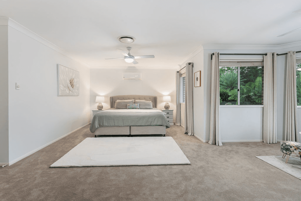 170 Bayley Road, Pine Mountain, QLD 4306
