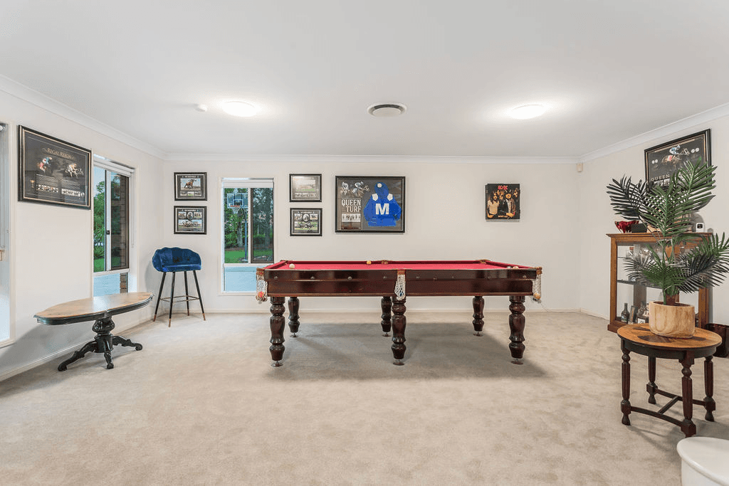 170 Bayley Road, Pine Mountain, QLD 4306