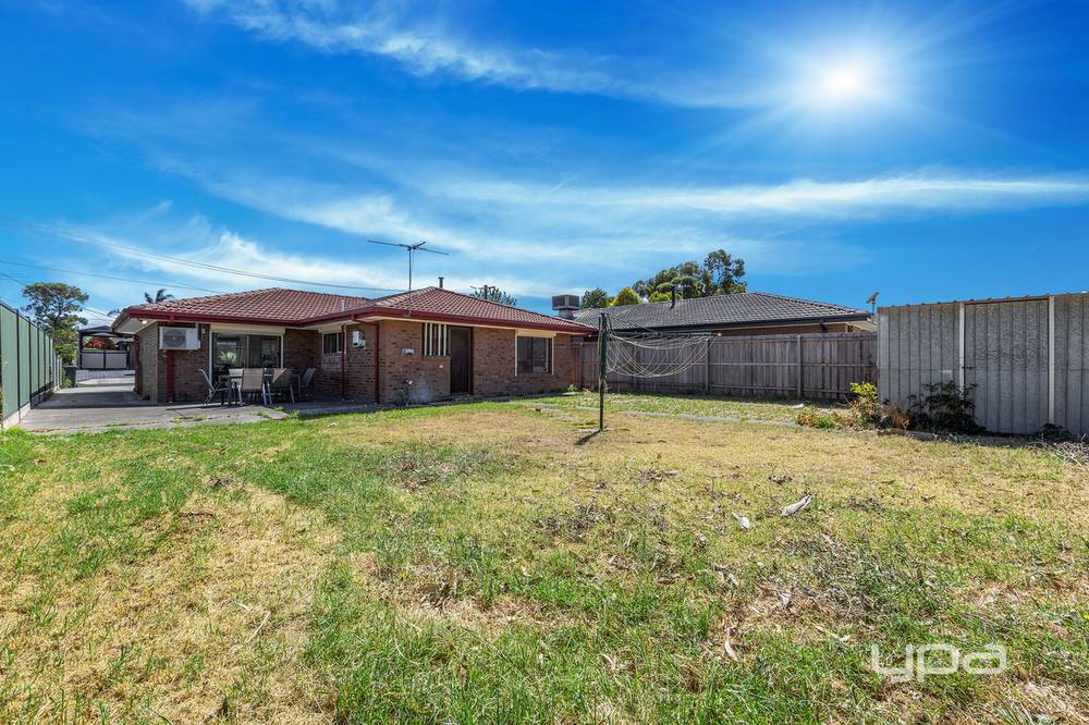 14 Gryphon Walk, KINGS PARK, VIC 3021