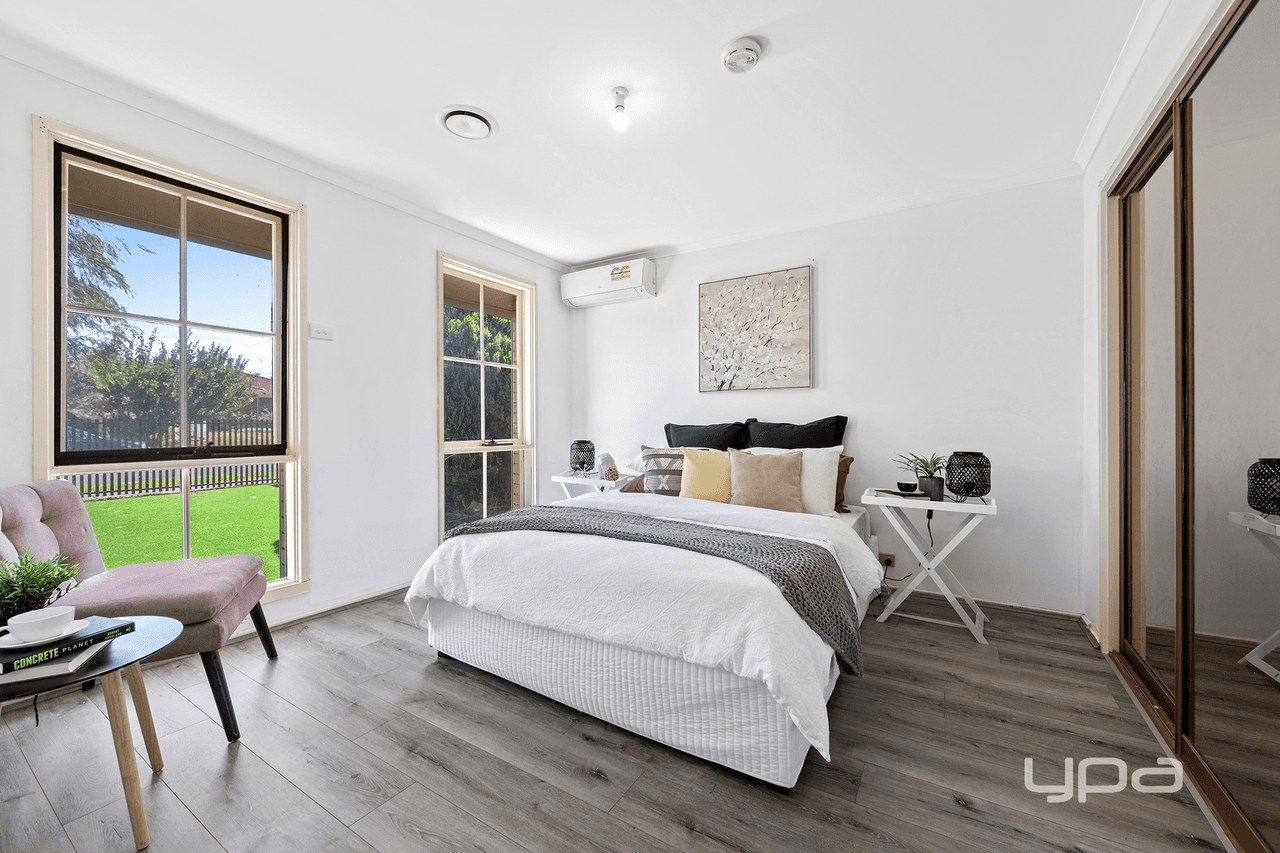 14 Gryphon Walk, KINGS PARK, VIC 3021