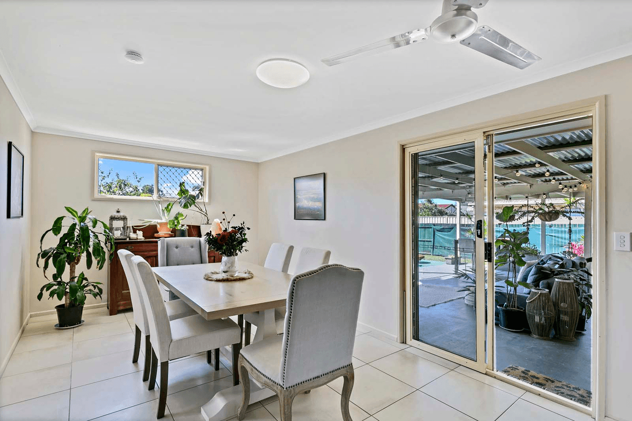 27 Harrier Street, Aroona, QLD 4551