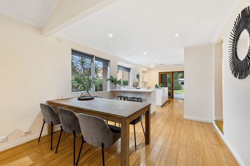 39 Sorrento Road, EMPIRE BAY, NSW 2257