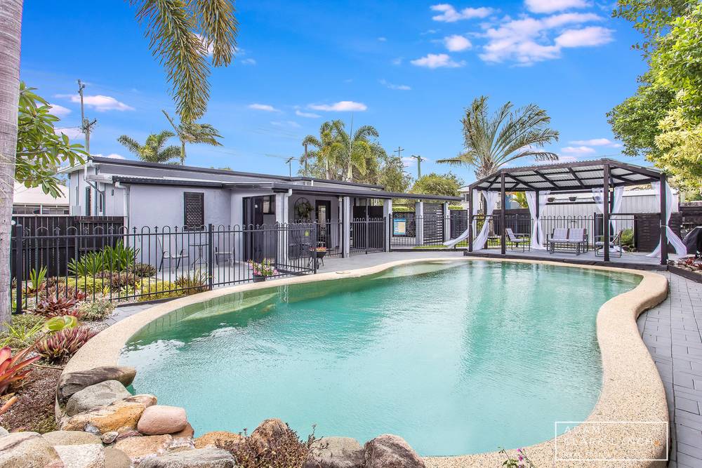 12 Redbank Road, Redcliffe, QLD 4020