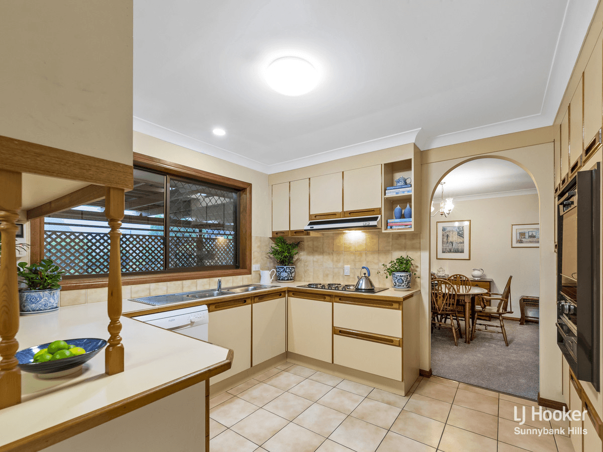 5 Meranti Street, SUNNYBANK HILLS, QLD 4109