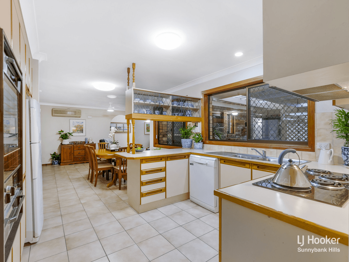 5 Meranti Street, SUNNYBANK HILLS, QLD 4109