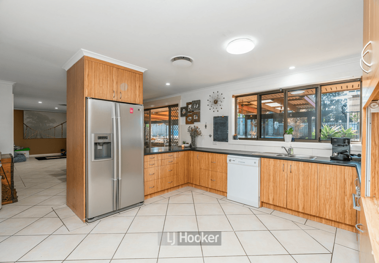 48 Lennons Road, GREENBANK, QLD 4124