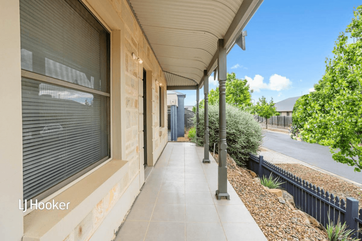 6 Adamson Street, BLAKEVIEW, SA 5114