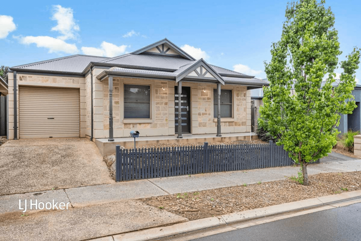 6 Adamson Street, BLAKEVIEW, SA 5114