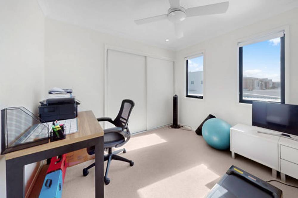 14 REGENT LANE, HOPE ISLAND, QLD 4212