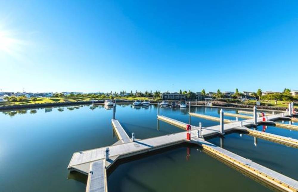14 REGENT LANE, HOPE ISLAND, QLD 4212
