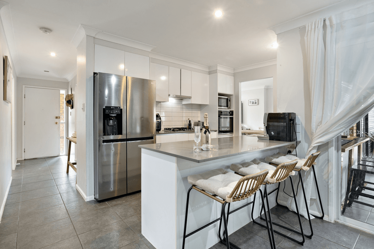 74 Crestwood Avenue, MORAYFIELD, QLD 4506