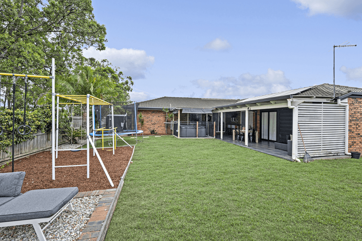 74 Crestwood Avenue, MORAYFIELD, QLD 4506