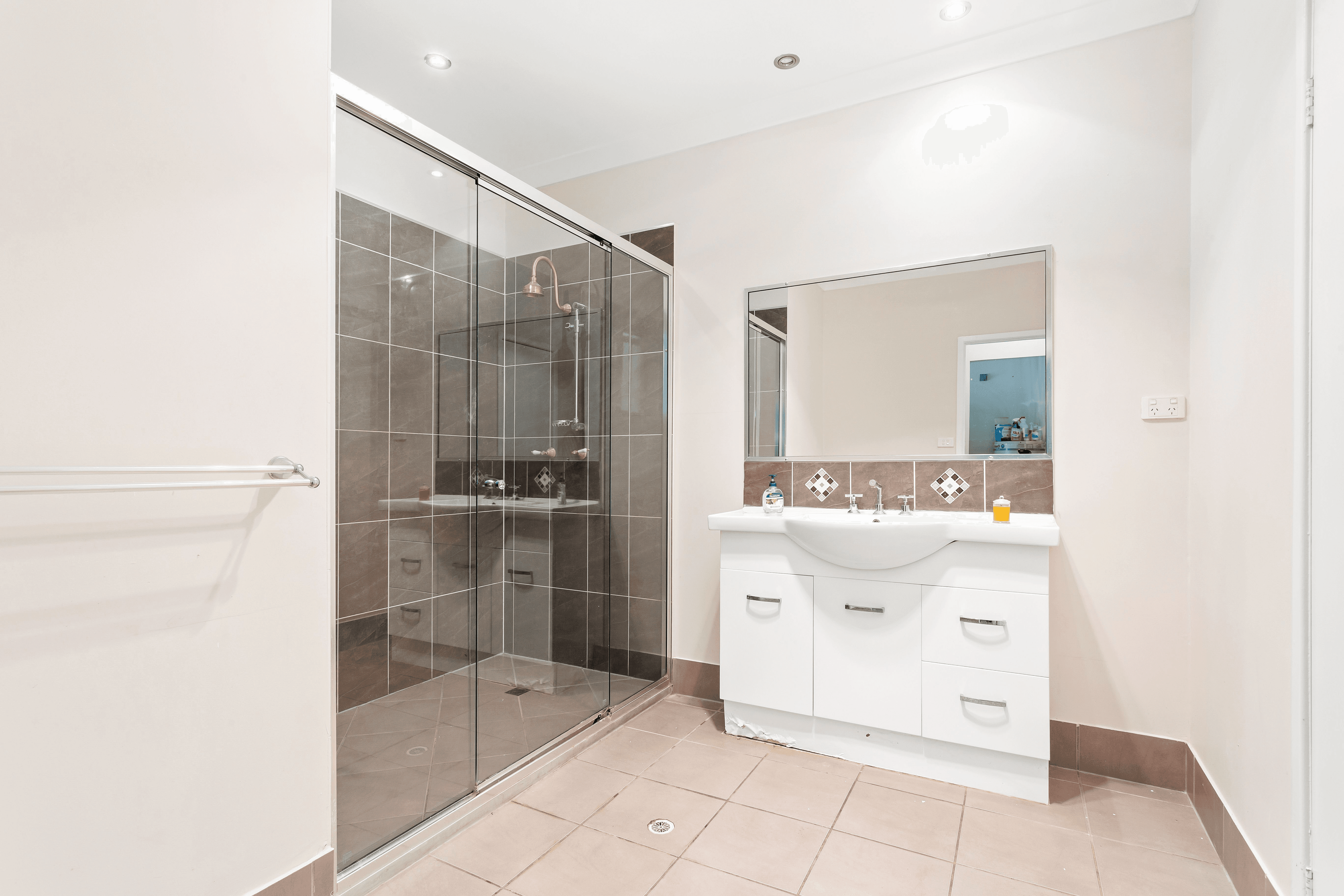 1065 Belmont Road, GLENDALE, QLD 4711