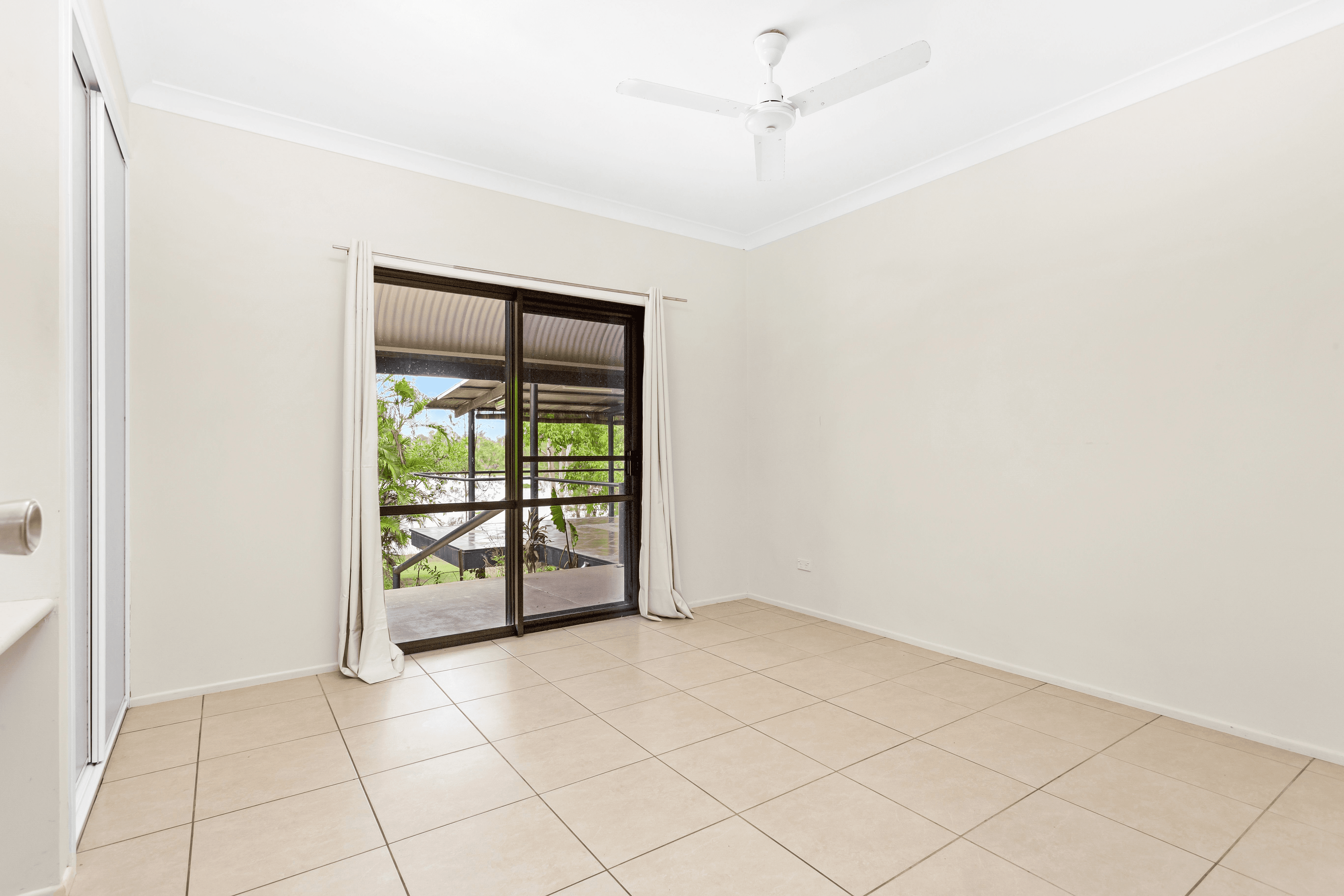 1065 Belmont Road, GLENDALE, QLD 4711