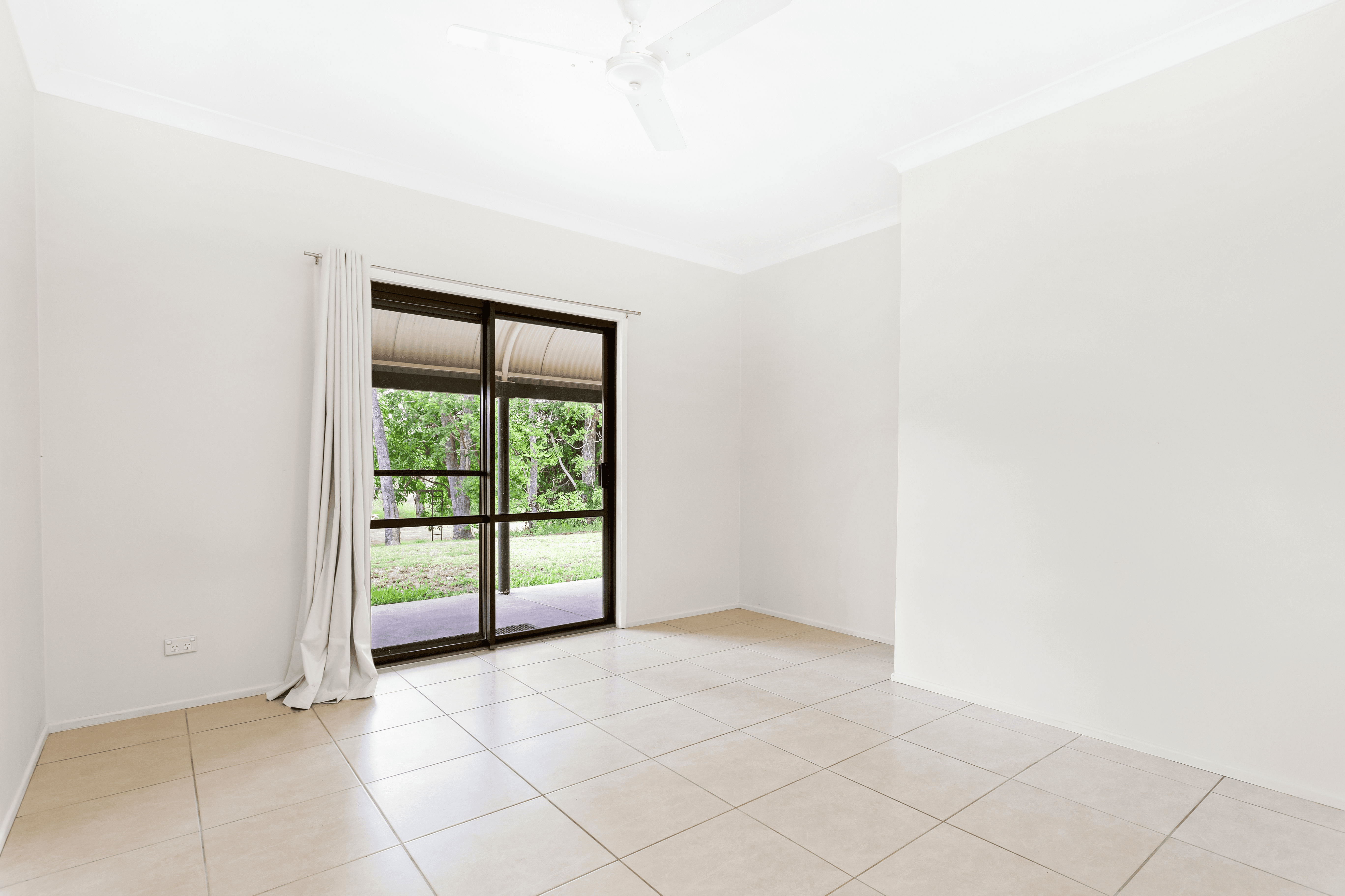 1065 Belmont Road, GLENDALE, QLD 4711