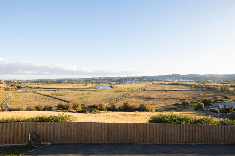 42a Bill Grove, MOWBRAY, TAS 7248