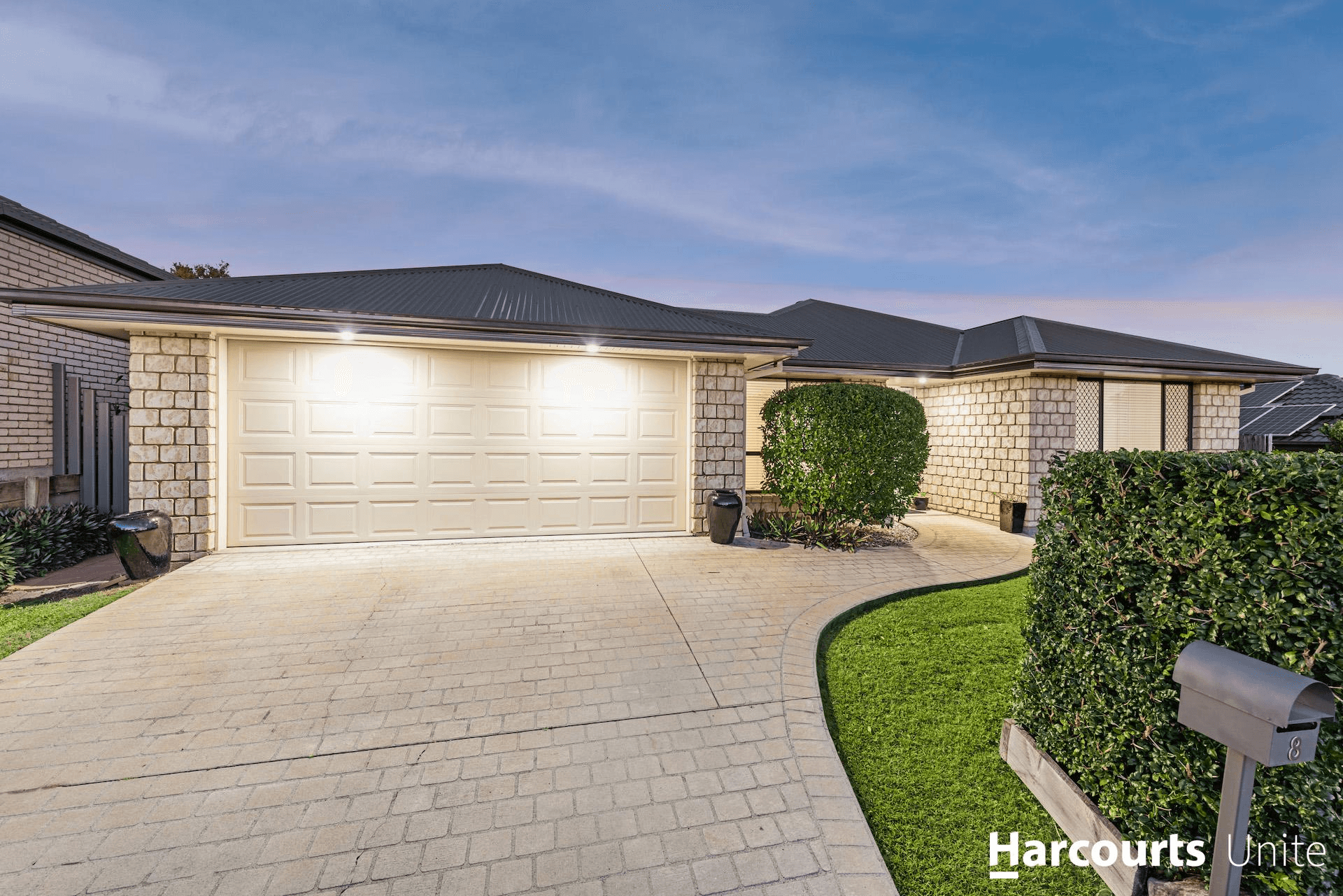 8 Nicholas Street, NORTH LAKES, QLD 4509