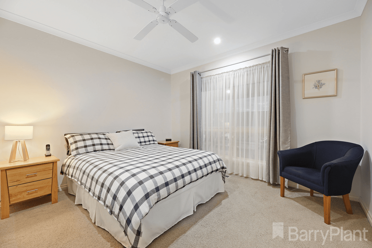 16 Grange Crescent, Warragul, VIC 3820