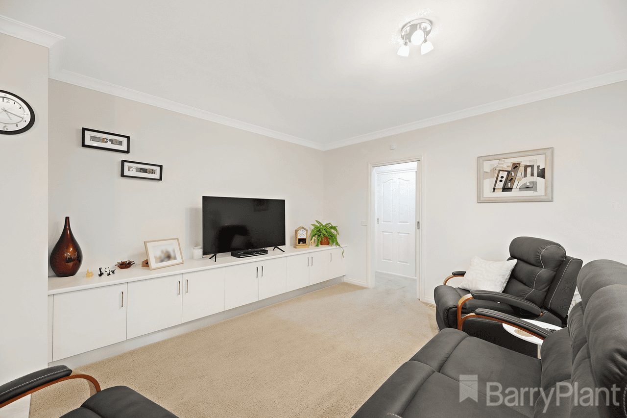 16 Grange Crescent, Warragul, VIC 3820