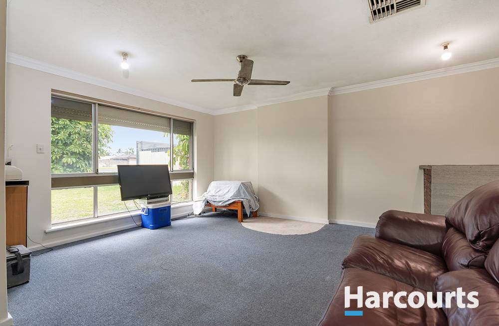 94 Marangaroo Drive, GIRRAWHEEN, WA 6064