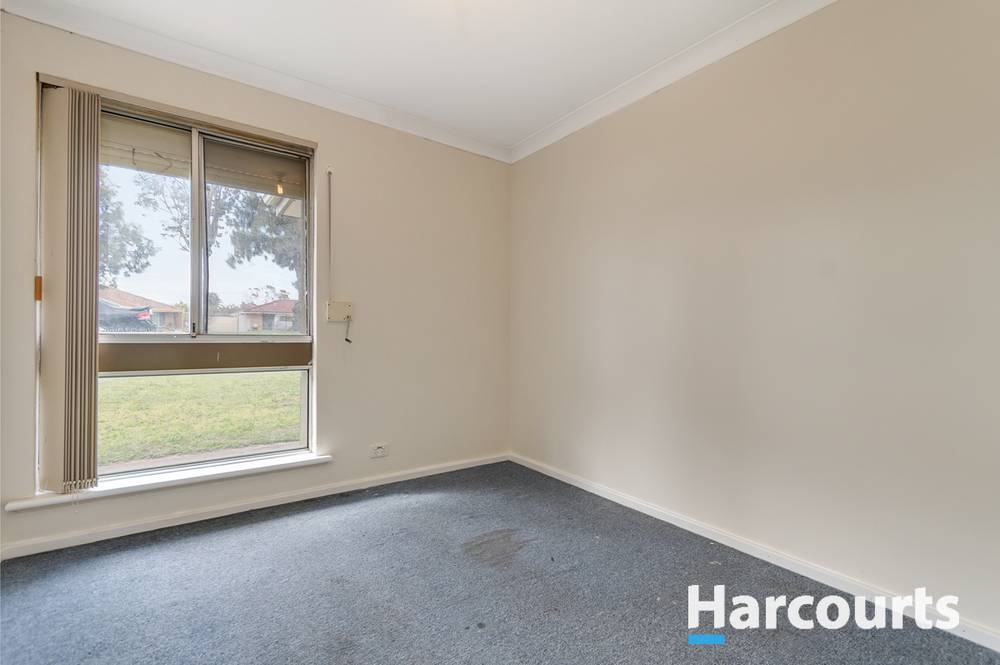 94 Marangaroo Drive, GIRRAWHEEN, WA 6064