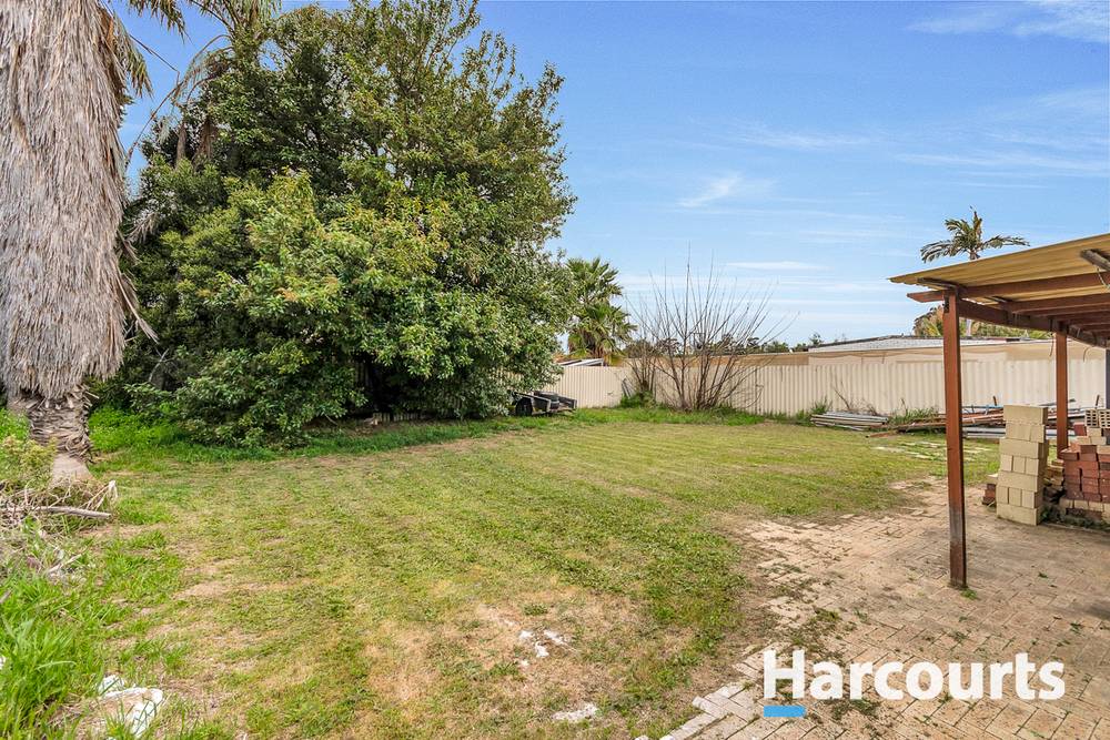 94 Marangaroo Drive, GIRRAWHEEN, WA 6064