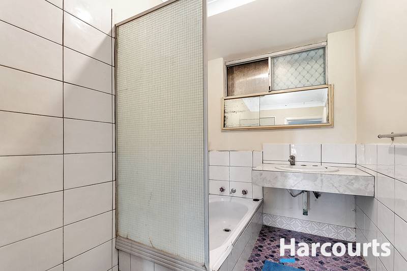 94 Marangaroo Drive, GIRRAWHEEN, WA 6064