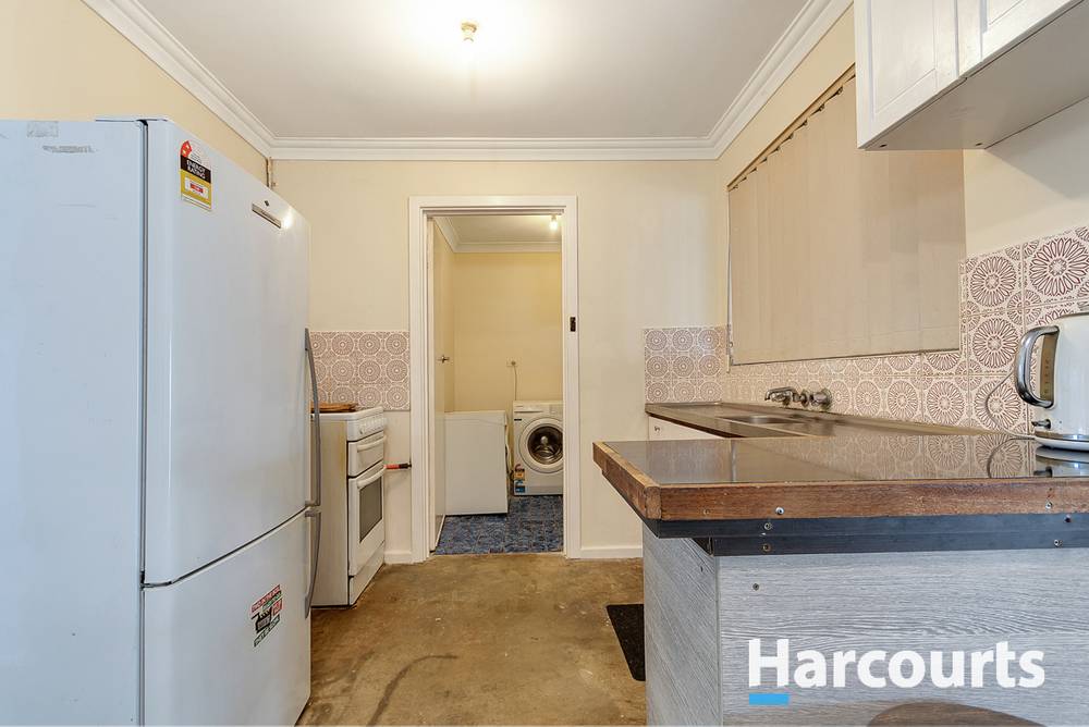 94 Marangaroo Drive, GIRRAWHEEN, WA 6064