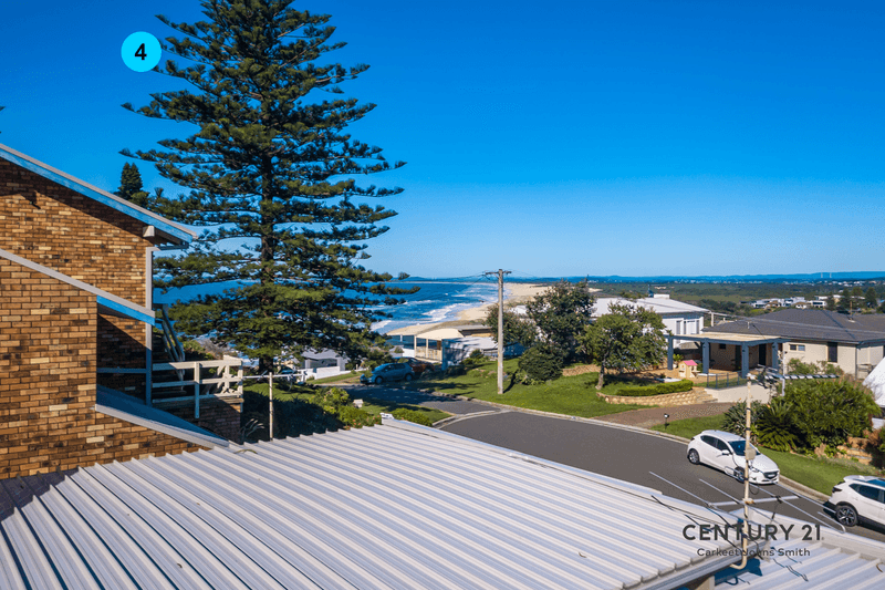 10 High Street, Redhead, NSW 2290