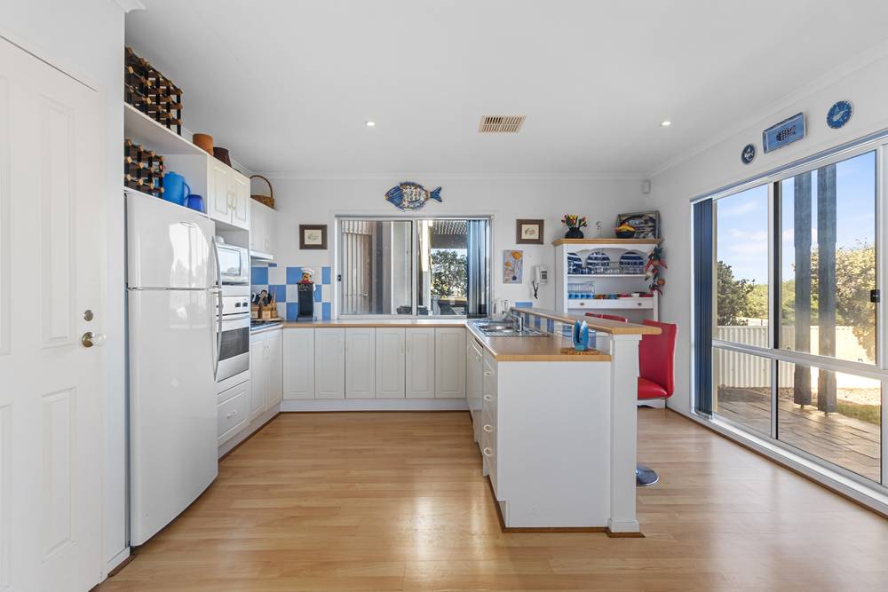 28A Marine Parade, MOONTA BAY, SA 5558