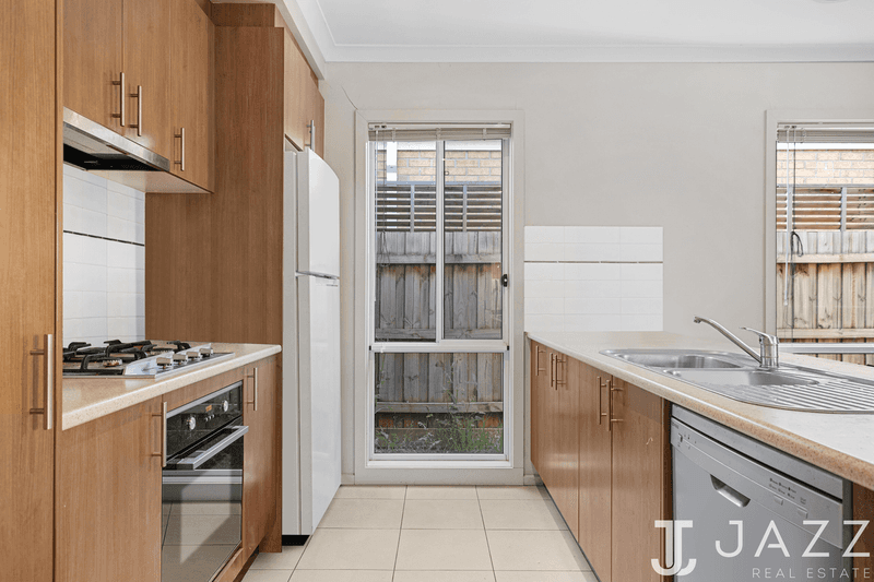22 Windrest Way, POINT COOK, VIC 3030