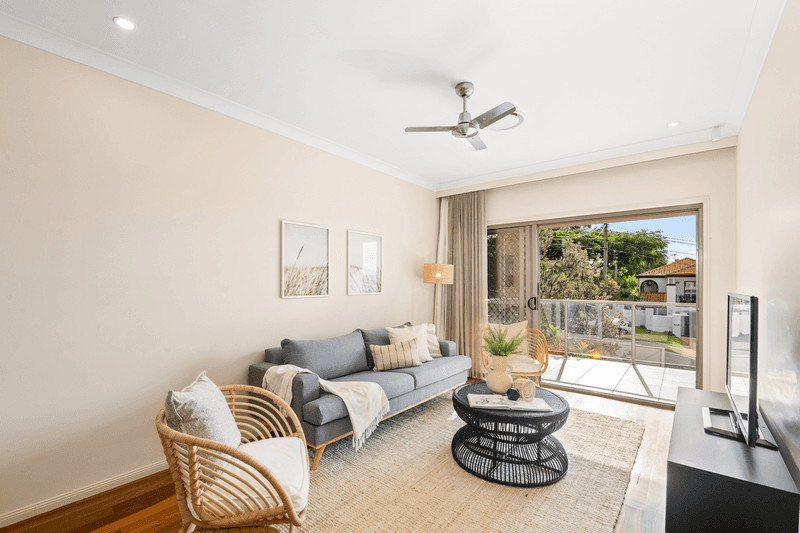 64 HIGH Street, MOUNT GRAVATT, QLD 4122