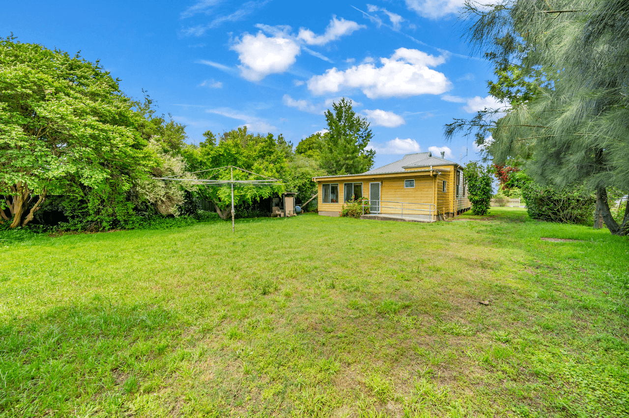 8 Carrington Street, SINGLETON, NSW 2330