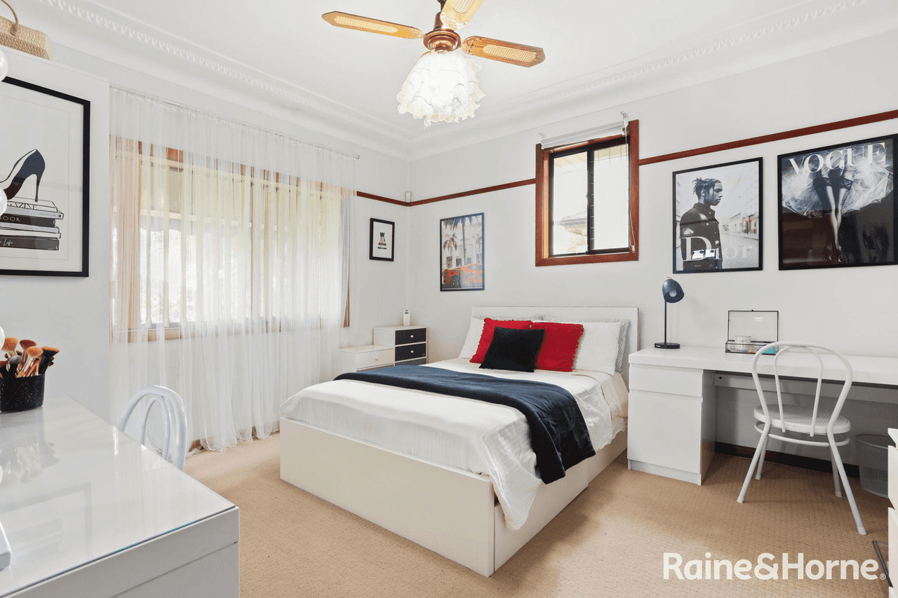 69 Rogers Street, ROSELANDS, NSW 2196