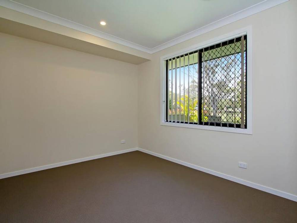 2B Penamber Court, BENOWA, QLD 4217