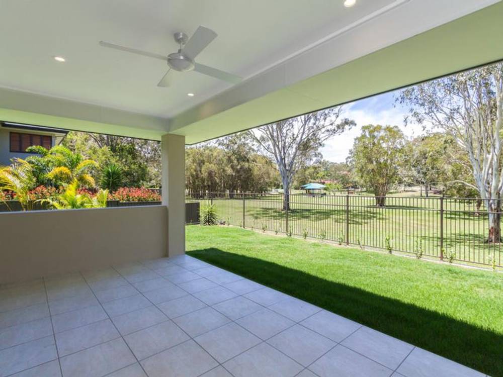 2B Penamber Court, BENOWA, QLD 4217