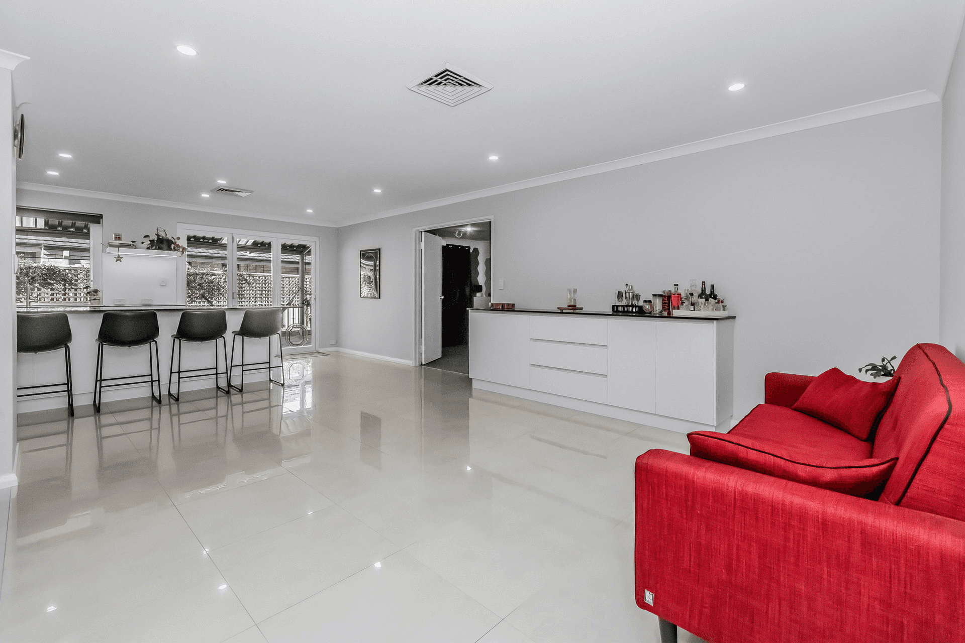 16 Mettler Court, Canning Vale, WA 6155