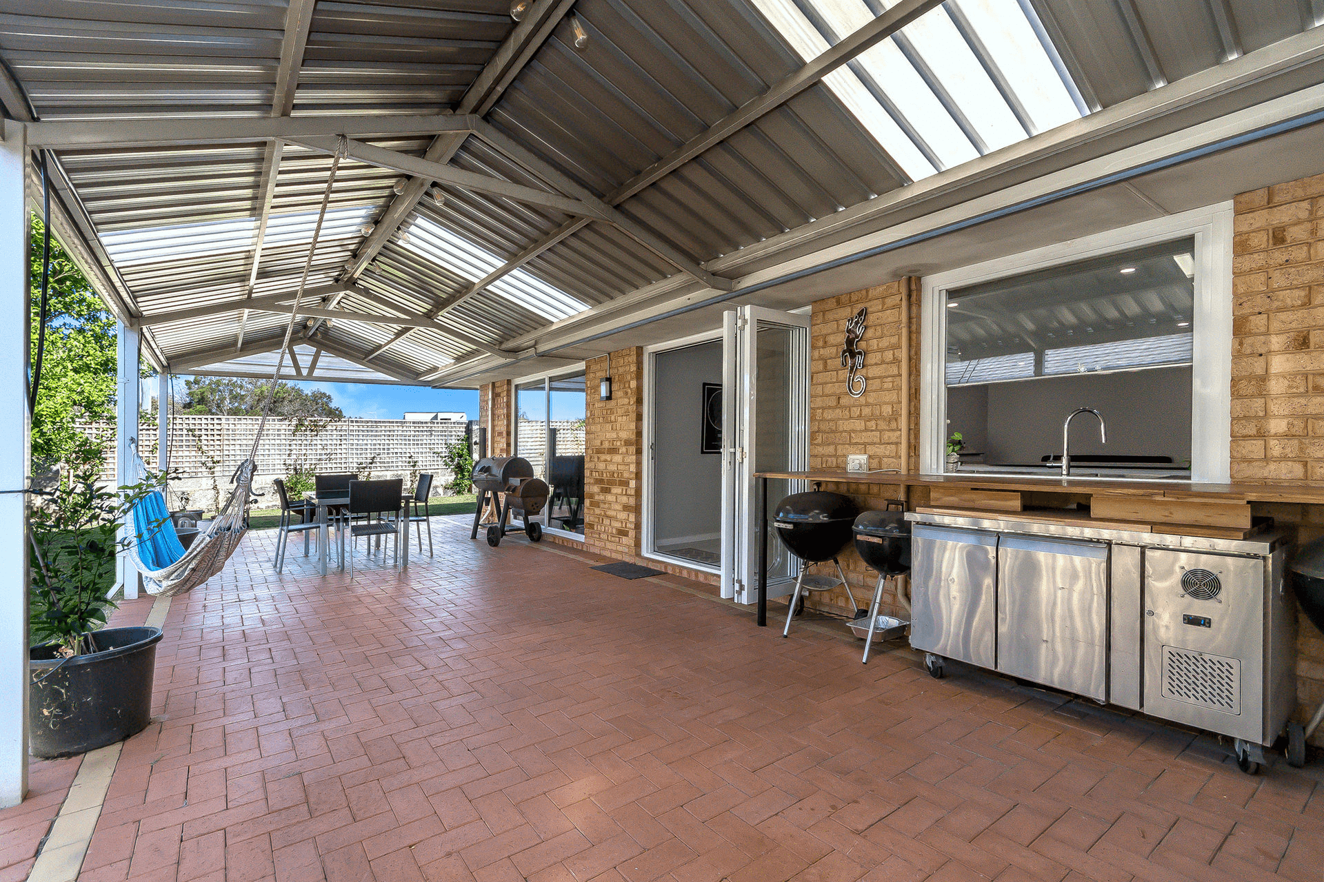 16 Mettler Court, Canning Vale, WA 6155