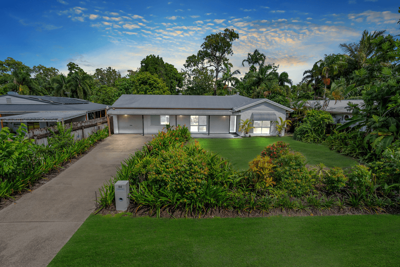 84 Baronia Crescent, HOLLOWAYS BEACH, QLD 4878