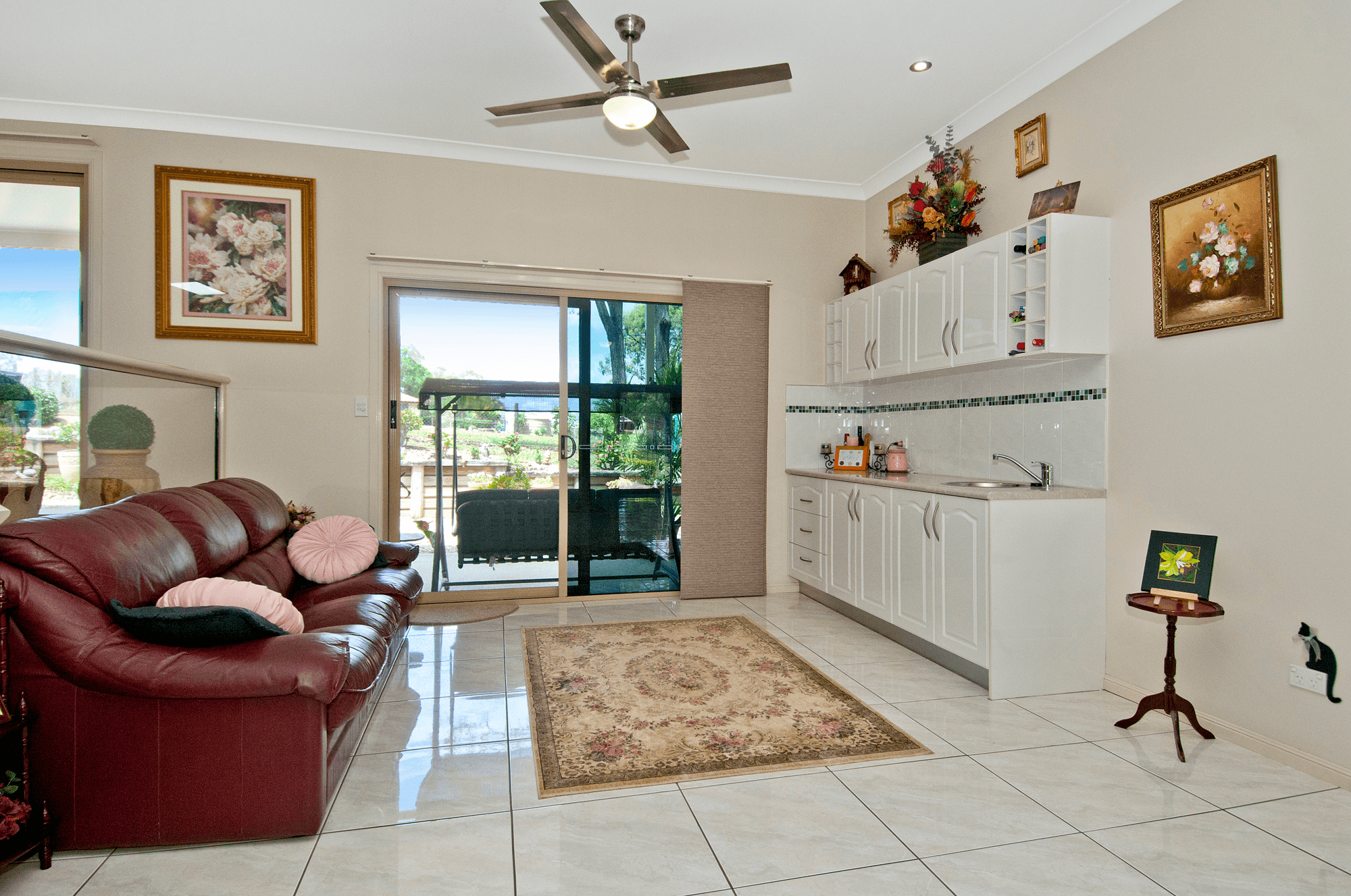 6 Cadagi Close, CEDAR VALE, QLD 4285