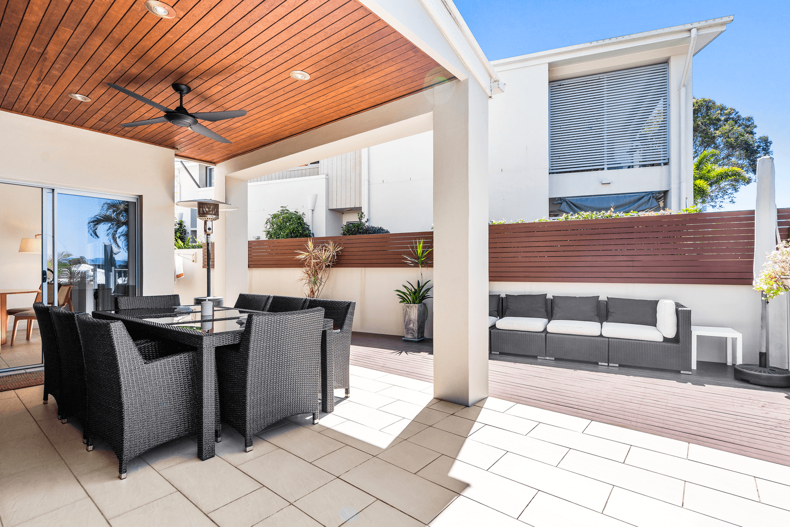 6022A Vista Drive, BENOWA, QLD 4217