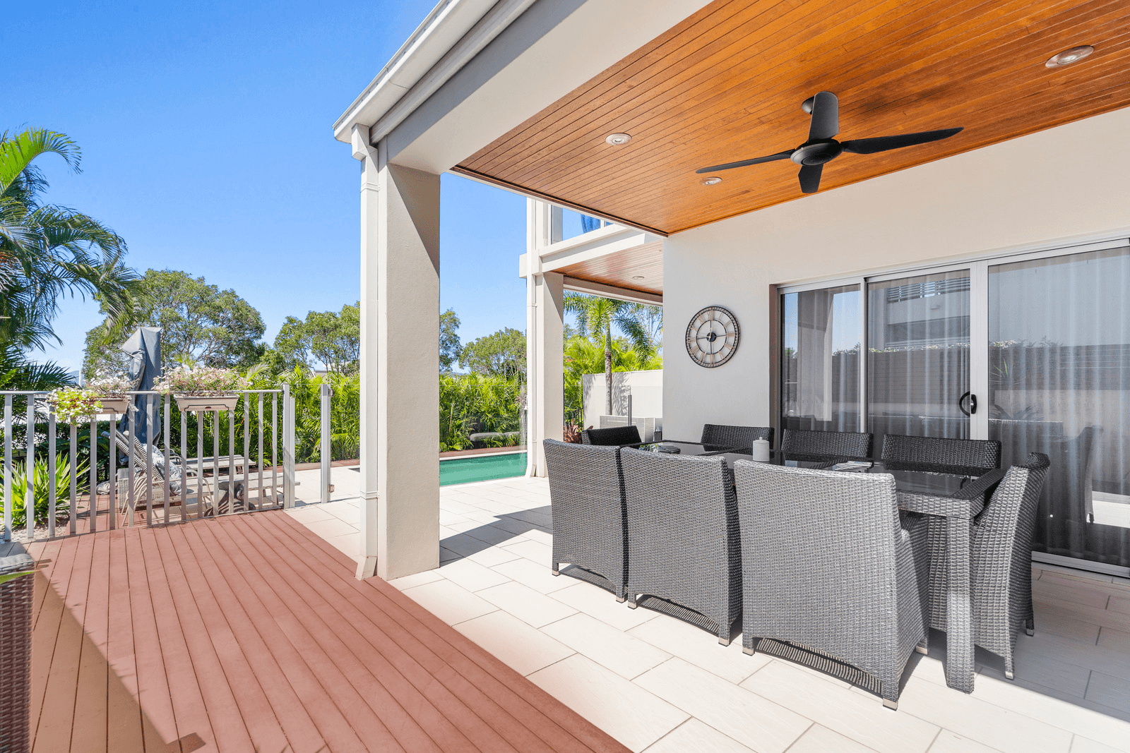 6022A Vista Drive, BENOWA, QLD 4217